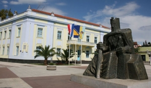 Pi&scaron;e: ČA::portal